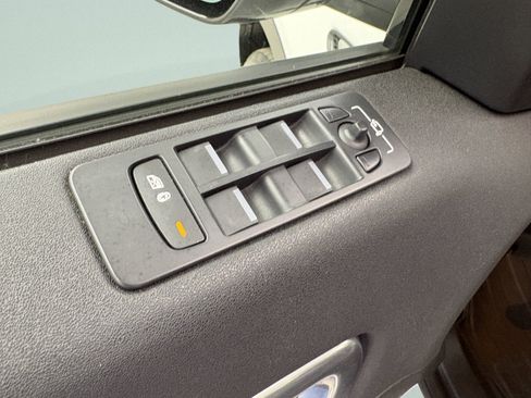 Used 2019 Land Rover Discovery Sport HSE AWD/4WD image 30