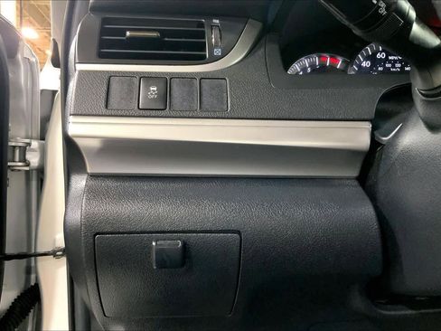 Used 2012 Toyota Camry SE image 35