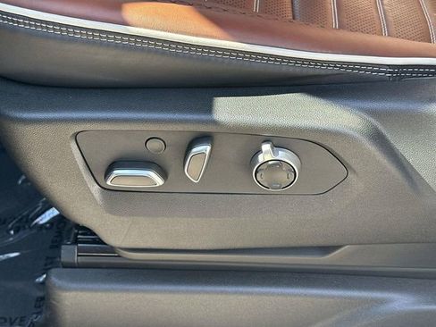 Used 2024 GMC Yukon Denali Ultimate image 34