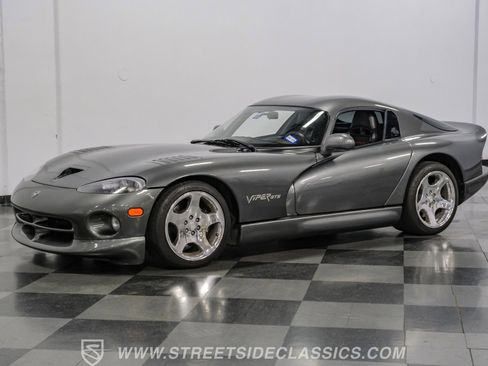 Used 2002 Dodge Viper GTS image 5
