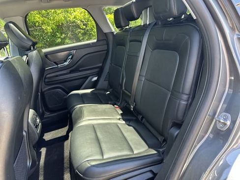 Used 2022 Lincoln Corsair AWD w/ Premium Package image 27