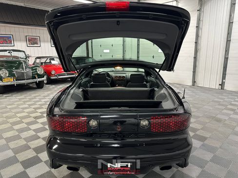 Used 1999 Pontiac Firebird Formula w/ Security Pkg image 40