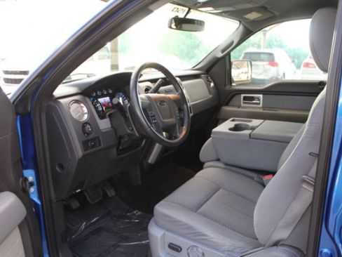 Used 2011 Ford F150 XLT w/ XLT Chrome Pkg image 8