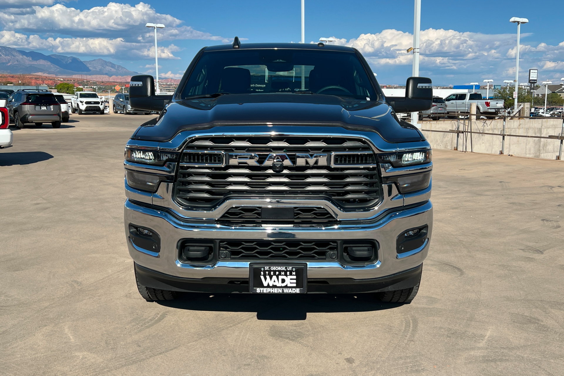 Used 2025 RAM 2500 Big Horn AWD/4WD image 9