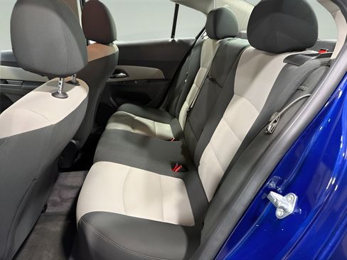 Used 2012 Chevrolet Cruze LS FWD image 23