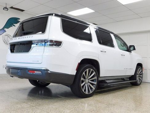 Used 2022 Jeep Grand Wagoneer Series II w/ Convenience Group III image 7