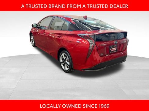 Certified 2018 Toyota Prius Four Touring image 4
