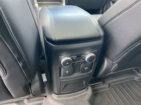 Used 2022 Ford Explorer Limited w/ Equipment Group 301A image 29