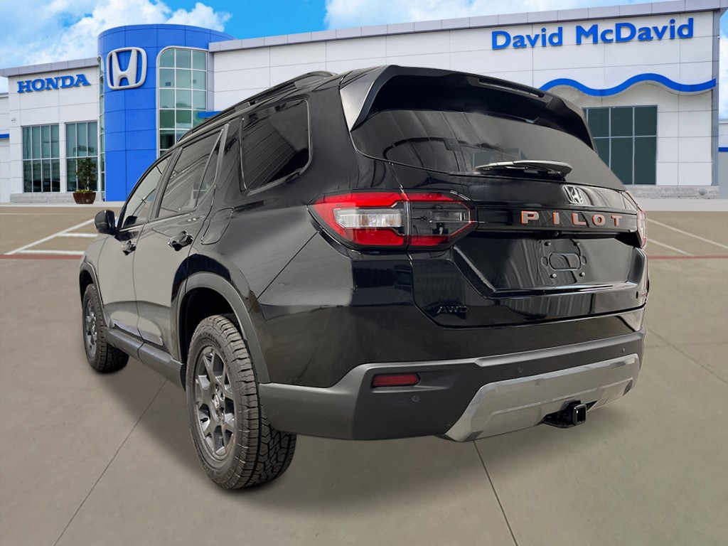 New 2026 Honda Pilot TrailSport image 4