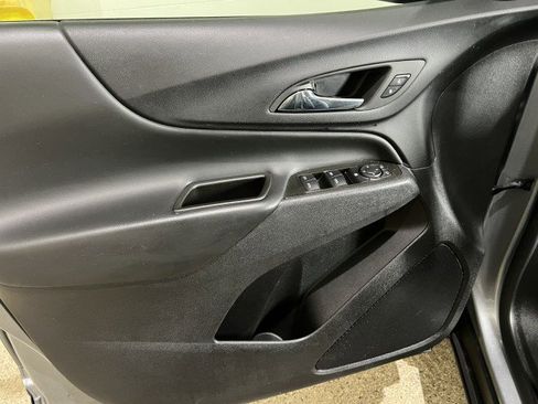 Used 2023 Chevrolet Equinox LT image 21