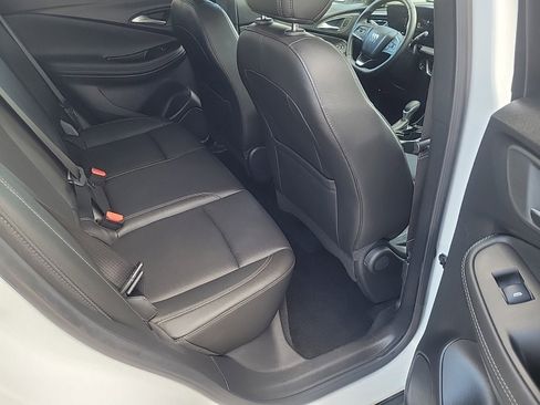 Used 2024 Buick Encore GX Sport Touring image 14