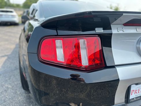 Used 2010 Ford Mustang Shelby GT500 RWD image 11