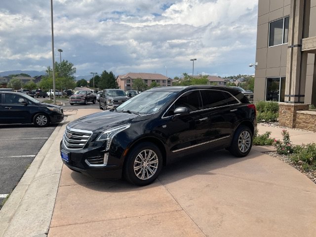 Used 2017 Cadillac XT5 Luxury w/ Driver Awareness Package AWD/4WD image 9