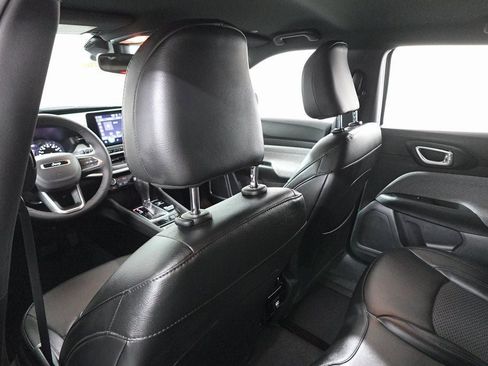 New 2026 Jeep Compass Latitude image 23