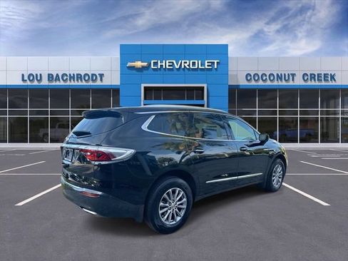 Used 2023 Buick Enclave Essence FWD image 8
