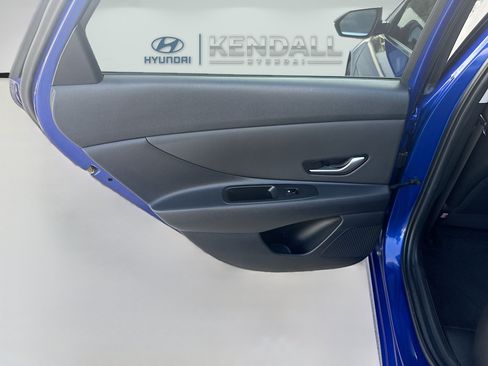Used 2024 Hyundai Elantra Limited FWD image 22