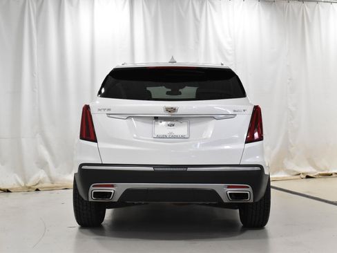 Certified 2022 Cadillac XT5 Premium Luxury w/ LPO, Floor Liner Package image 26