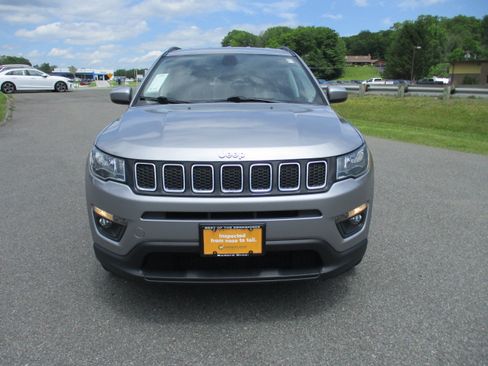 Certified 2021 Jeep Compass Latitude w/ Convenience Group AWD/4WD image 2