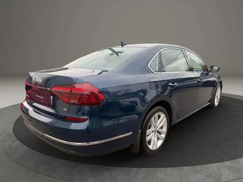 Used 2018 Volkswagen Passat 2.0T SE image 5