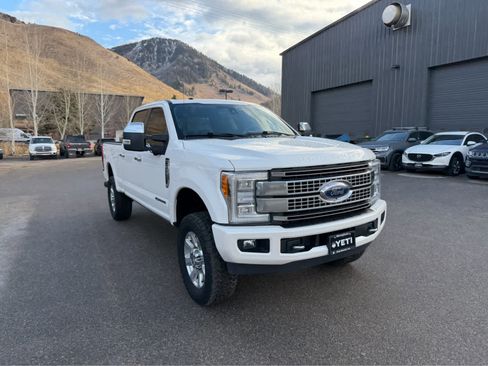 Used 2018 Ford F350 Platinum w/ Platinum Ultimate Package image 6
