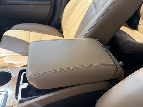 Used 2016 Buick Enclave Leather FWD image 28
