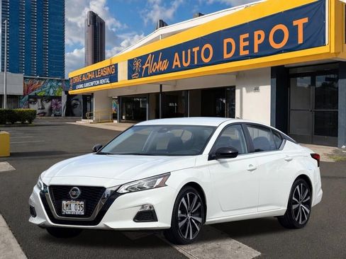 Used 2021 Nissan Altima 2.5 SR FWD image 1