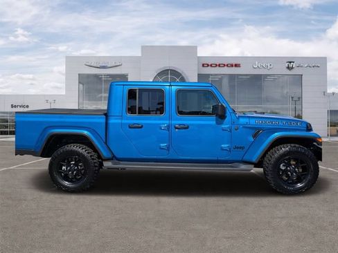 Certified 2025 Jeep Gladiator Sport AWD/4WD image 2