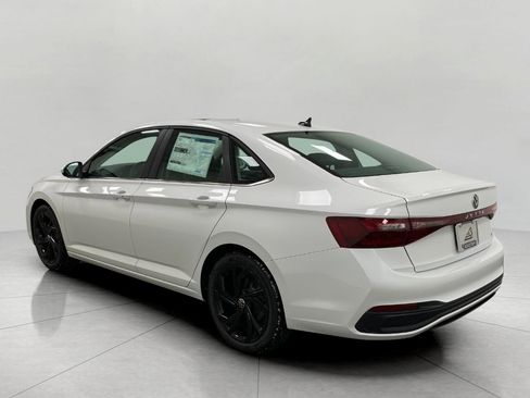 New 2026 Volkswagen Jetta SE image 6