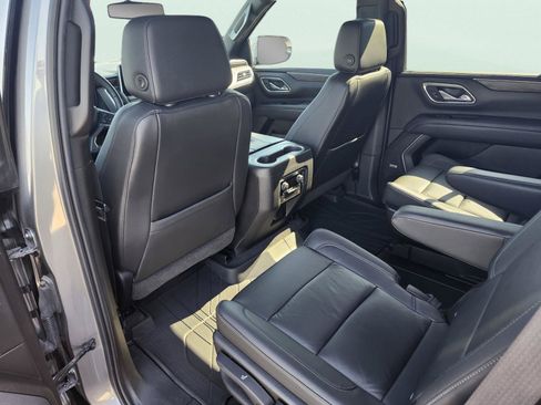 Used 2021 Chevrolet Tahoe LT w/ Luxury Package AWD/4WD image 27