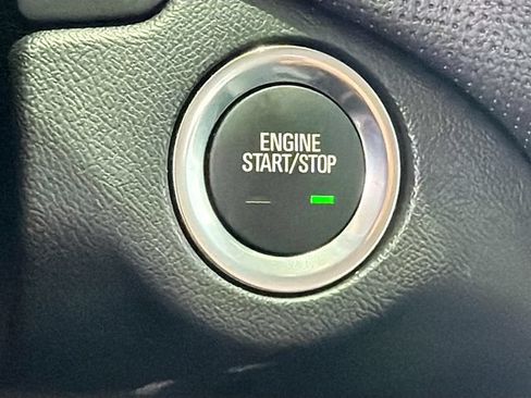 Used 2024 Chevrolet Equinox Premier FWD image 34