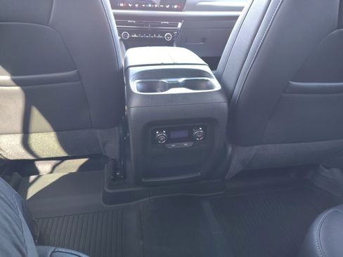 New 2026 Chevrolet Traverse LT w/ LPO, Floor Liner Package image 12