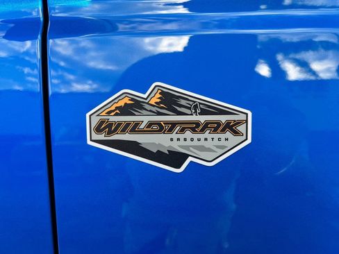 Used 2023 Ford Bronco Wildtrak image 70