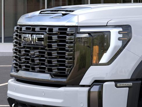 New 2026 GMC Sierra 3500 Denali Ultimate image 37