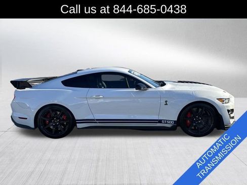 Used 2022 Ford Mustang Shelby GT500 w/ Carbon Fiber Track Pack image 4