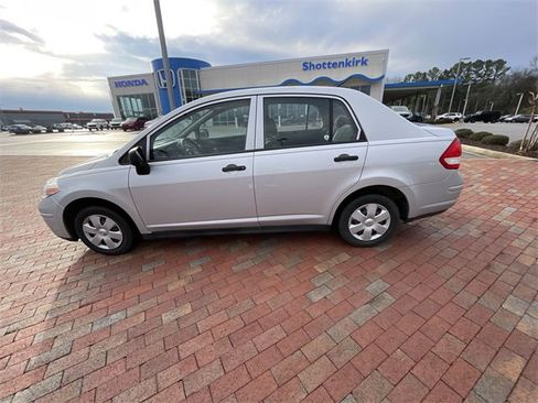 Used 2010 Nissan Versa Sedan image 12