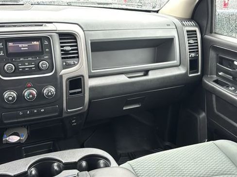 Used 2018 RAM 2500 Tradesman w/ Chrome Appearance Group image 11