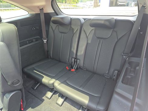 Used 2023 Kia Sorento EX w/ Panoramic Sunroof Package FWD image 14