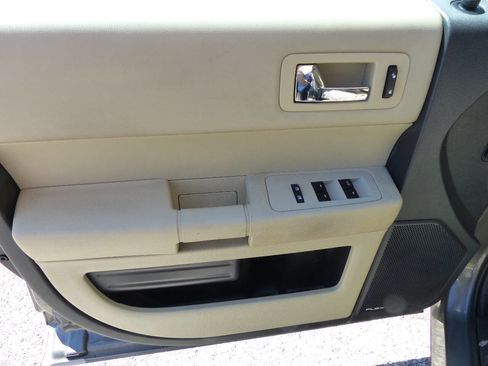 Used 2014 Ford Flex SE image 14