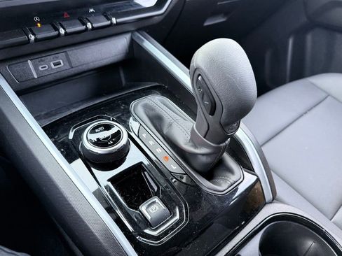 Used 2024 Chevrolet Colorado Trail Boss w/ Advanced Trailering Package image 22