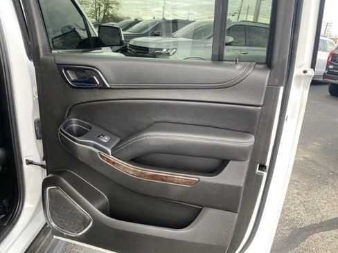 Used 2019 Chevrolet Suburban LT AWD/4WD image 14