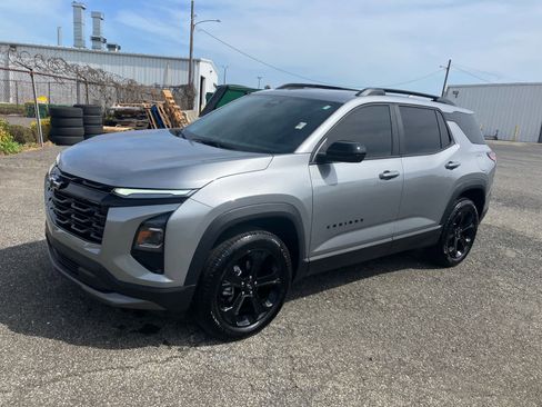 Used 2026 Chevrolet Equinox LT w/ Midnight Edition image 1