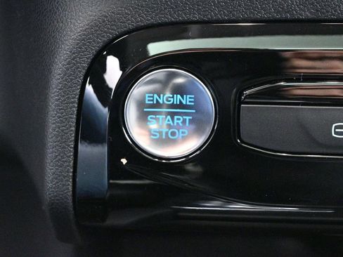 New 2025 Ford Escape SE image 13