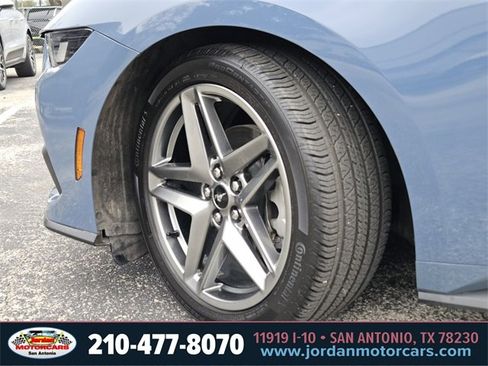 Used 2024 Ford Mustang Coupe image 28