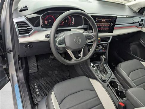 New 2026 Volkswagen Taos SEL image 3