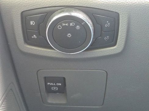 Used 2017 Ford F150 XLT AWD/4WD image 27