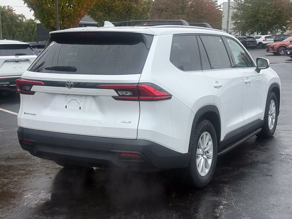 Certified 2024 Toyota Grand Highlander AWD Hybrid image 8