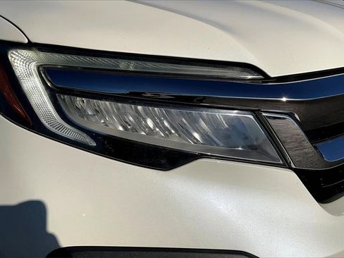 Used 2019 Honda Pilot Elite image 32