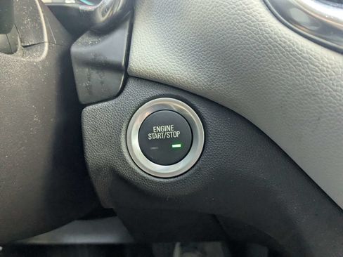 Used 2024 Chevrolet Equinox LS w/ LS Convenience Package FWD image 30