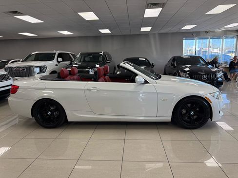 Used 2013 BMW 328i Convertible w/ M Sport Pkg image 8