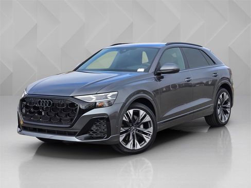 Certified 2024 Audi Q8 Prestige image 1